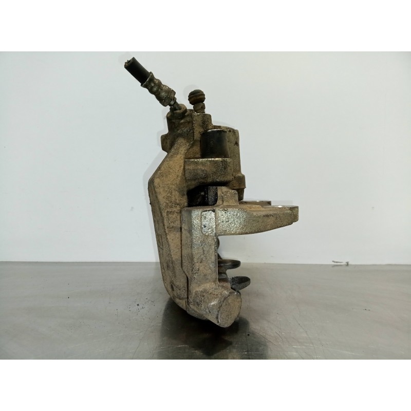 Recambio de pinza freno delantera izquierda para mazda 5 berl. (cr) 2.0 turbodiesel cat referencia OEM IAM 813-6XH-LH FOMOCO 813