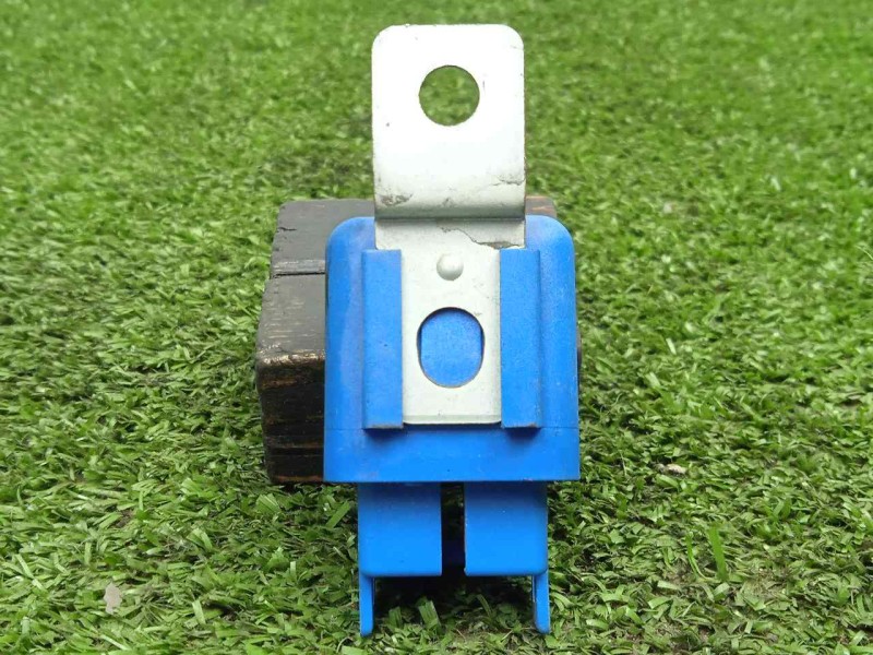 Recambio de rele para hyosung st 700i referencia OEM IAM 38740HM5401 12V - 20A 