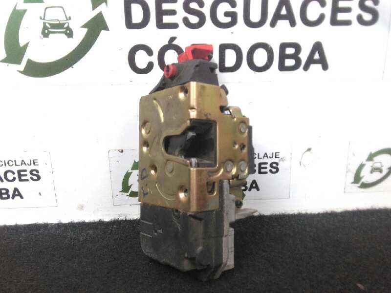 Recambio de cerradura puerta trasera derecha para citroën xsara berlina referencia OEM IAM   