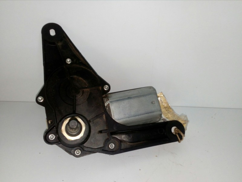 Recambio de motor limpia trasero para renault clio iii referencia OEM IAM NOTIENE VALEO 3PINES