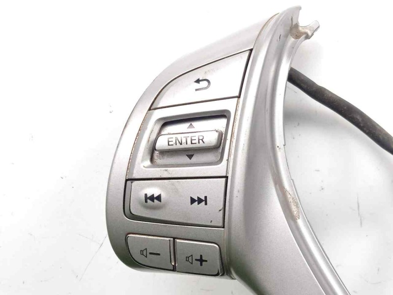 Recambio de mando volante para nissan x-trail (t32) 1.6 dci turbodiesel cat referencia OEM IAM 484304CB4A  