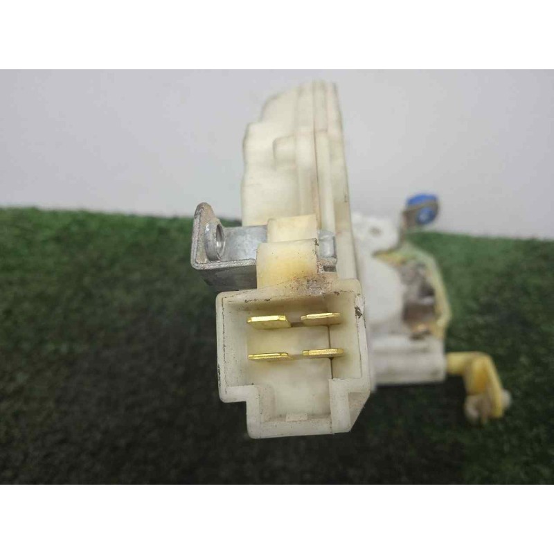 Recambio de cerradura puerta delantera izquierda para nissan vanette cargo 2.3 diesel referencia OEM IAM 8055361U06 4.PINES 