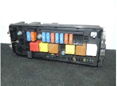 Recambio de caja reles / fusibles para opel vectra c berlina 1.9 16v cdti cat (z 19 dth / lrd) referencia OEM IAM 13172979-13172