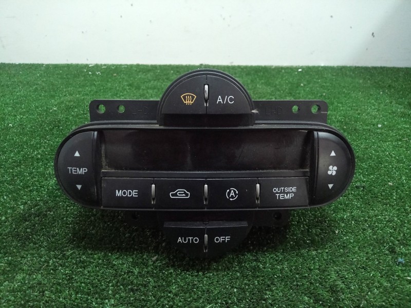 Recambio de mando climatizador para kia carens 2.0 turbodiesel cat referencia OEM IAM 0K2FB61190-C200333490 C200333490 