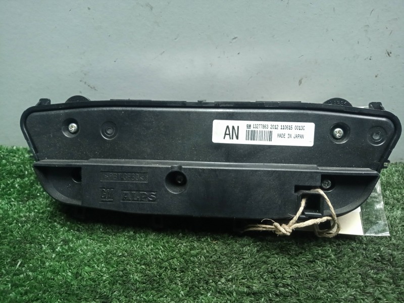 Recambio de mando climatizador para opel insignia berlina 2.0 cdti cat referencia OEM IAM 13277863  