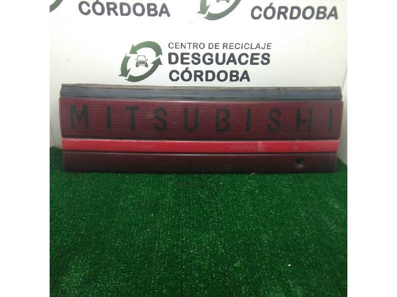 Recambio de piloto trasero central para mitsubishi eclipse (d20) 2.0 16v cat referencia OEM IAM MB479058-MB479056  