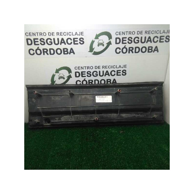 Recambio de piloto trasero central para mitsubishi eclipse (d20) 2.0 16v cat referencia OEM IAM MB479058-MB479056  