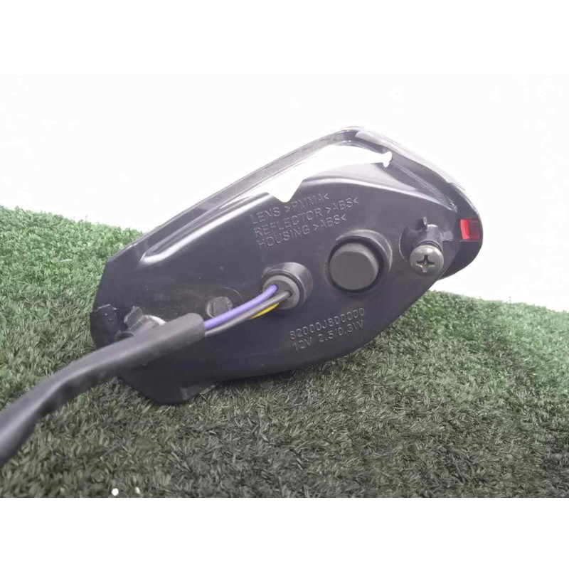 Recambio de piloto trasero central para keeway rkv 125 c.c referencia OEM IAM 82000J800000  