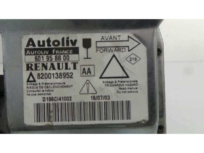 Recambio de centralita airbag para renault laguna ii grandtour (kg0) 2.2 dci turbodiesel referencia OEM IAM 601958800-8200138952