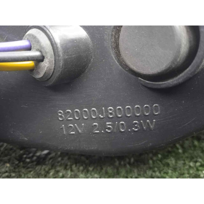 Recambio de piloto trasero central para keeway rkv 125 c.c referencia OEM IAM 82000J800000  