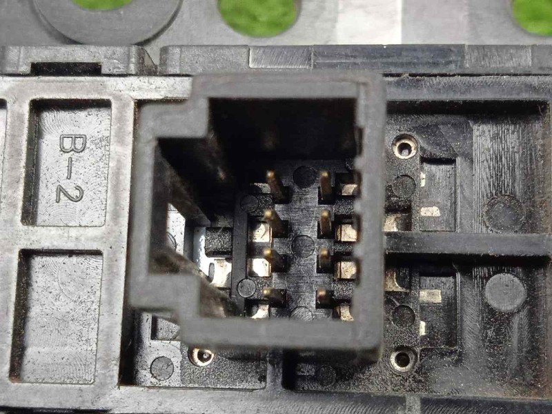 Recambio de interruptor para nissan x-trail (t32) 1.6 dci turbodiesel cat referencia OEM IAM 252734BA0A  