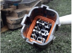 Recambio de cerradura puerta delantera derecha para kia carens 2.0 crdi referencia OEM IAM  02-06  2