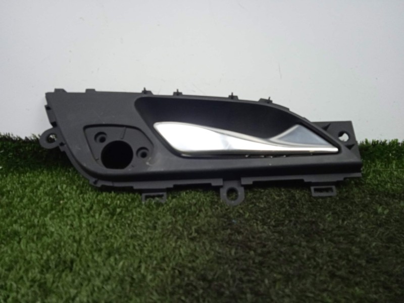 Recambio de maneta interior trasera derecha para hyundai i40 cw 1.7 crdi cat referencia OEM IAM 2611172802  