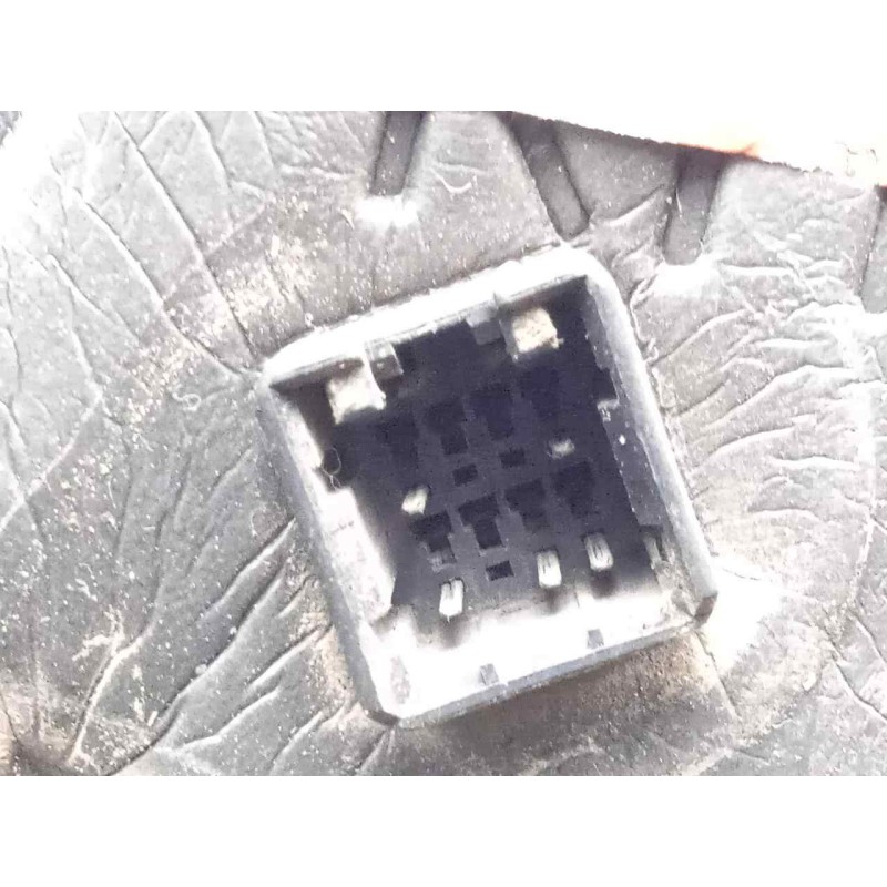 Recambio de retrovisor derecho para kia carens 2.0 crdi referencia OEM IAM  02-06 - ELECTRICO NEGRO