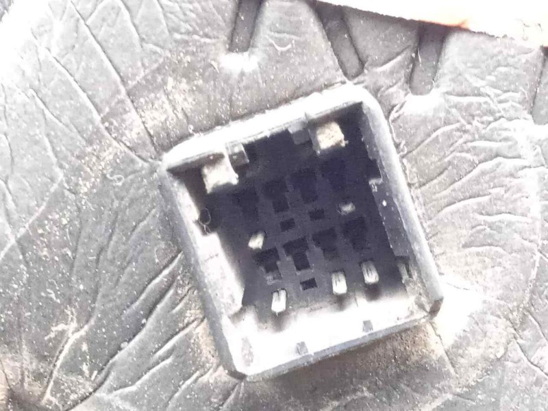 Recambio de retrovisor derecho para kia carens 2.0 crdi referencia OEM IAM  02-06 - ELECTRICO NEGRO