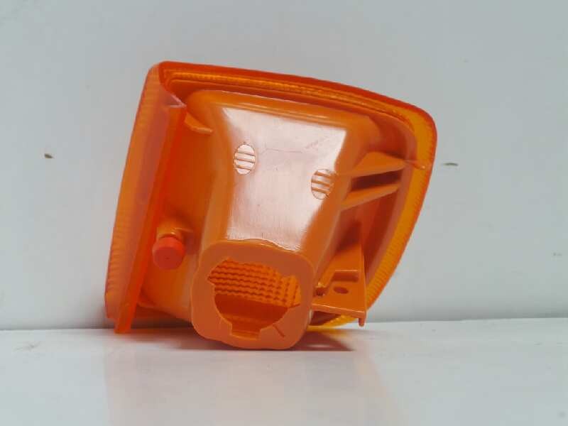 Recambio de piloto delantero derecho para ford fiesta berl./courier referencia OEM IAM 01304000D14310222 AMBAR FIESTA 83 A 89