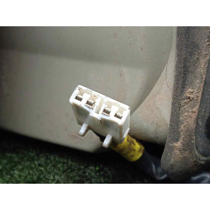 Recambio de piloto trasero izquierdo para kia carens 2.0 crdi referencia OEM IAM  02-06 EXTERIOR