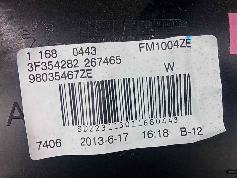 Recambio de guarnecido puerta delantera derecha para peugeot 508 2.0 16v hdi fap referencia OEM IAM 98035467ZE-9687652777  