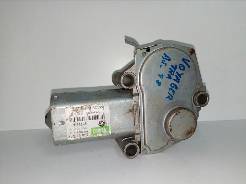 Recambio de motor limpia trasero para chrysler voyager (gs) referencia OEM IAM 95779A-53007512 VALEO 3 PINES