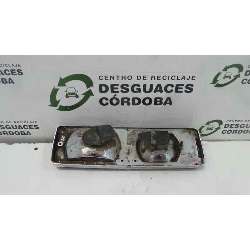 Recambio de piloto trasero derecho para seat 124 1200 referencia OEM IAM  68-71 CON PORTALAMPARAS - ROJO