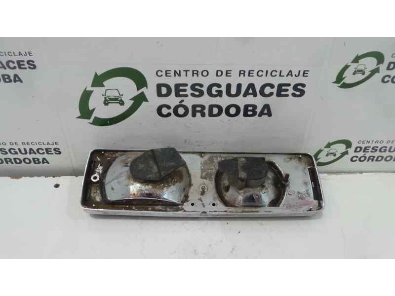 Recambio de piloto trasero derecho para seat 124 1200 referencia OEM IAM  68-71 CON PORTALAMPARAS - ROJO