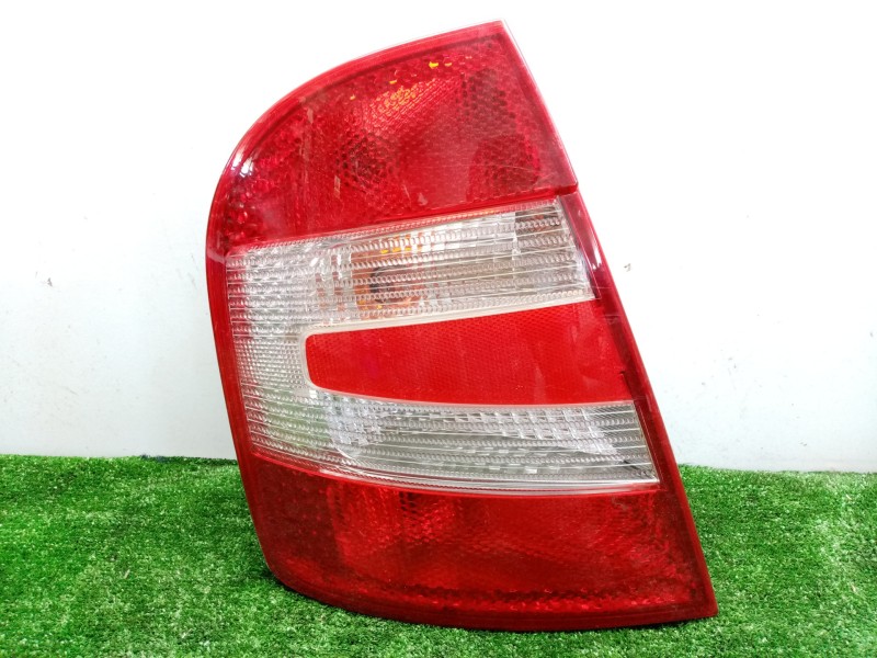 Recambio de piloto trasero izquierdo para skoda fabia (6y2/6y3) 1.4 tdi referencia OEM IAM  04-07 