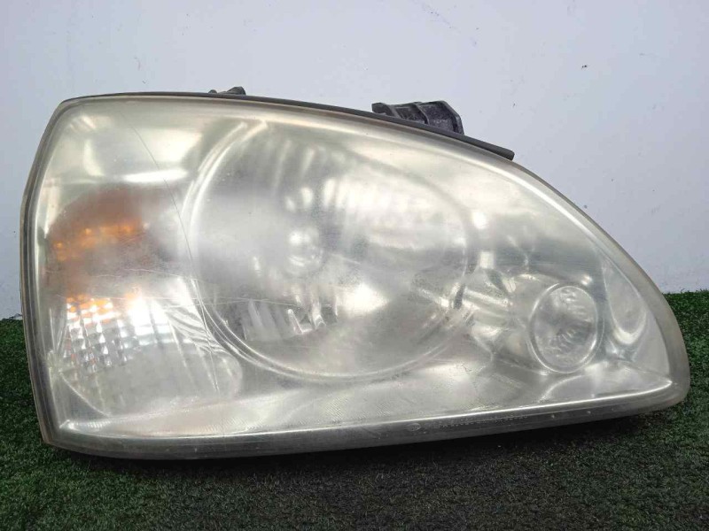 Recambio de faro derecho para kia carens 2.0 crdi referencia OEM IAM  02-06 PARA.PULIR