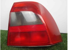 Recambio de piloto trasero derecho para opel vectra b berlina 2.0 dti referencia OEM IAM  VECTRA.B - 4.PUERTAS 99-02 - NEGRO