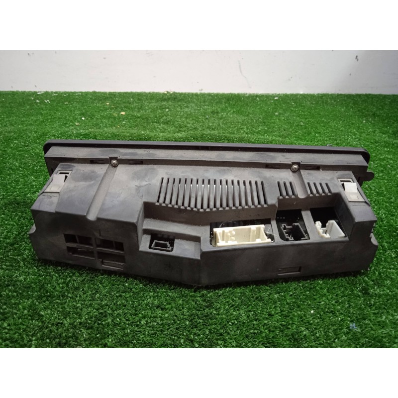Recambio de mando climatizador para bmw serie 3 berlina (e46) referencia OEM IAM 64118382446-5HB00773804  