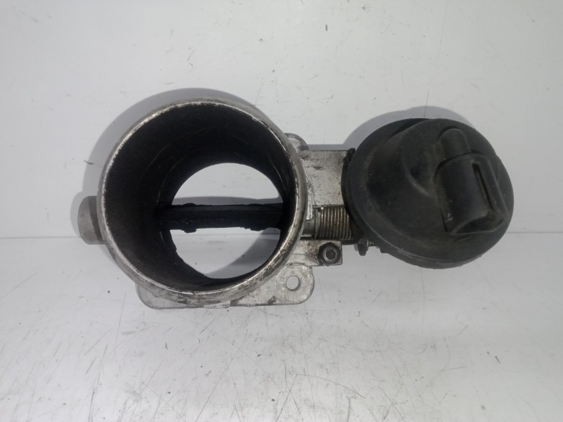 Recambio de caja mariposa para kia carnival 2.9 crdi cat referencia OEM IAM 351004X  