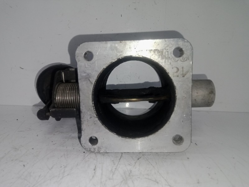 Recambio de caja mariposa para kia carnival 2.9 crdi cat referencia OEM IAM 351004X  