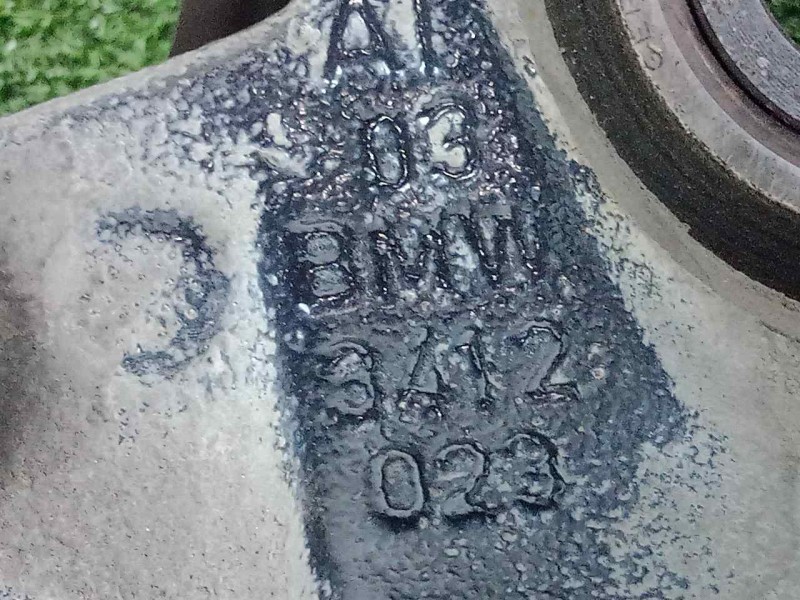 Recambio de mangueta delantera izquierda para bmw x3 (e83) 2.0 16v diesel cat referencia OEM IAM 31213412019  