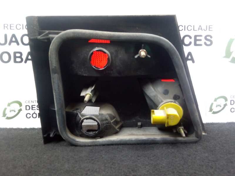 Recambio de piloto trasero derecho interior para peugeot 806 2.0 hdi referencia OEM IAM  INTERIOR 