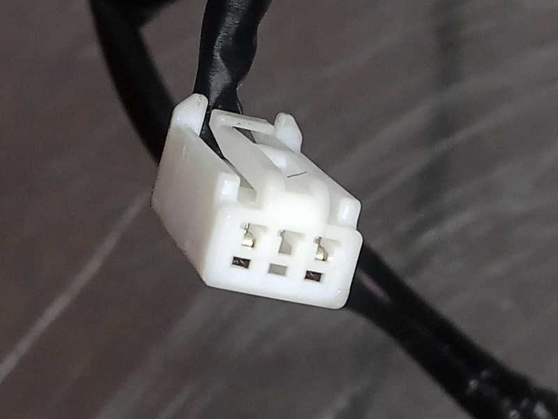 Recambio de enganche cinturon delantero derecho para toyota auris 1.6 16v cat referencia OEM IAM E034501  