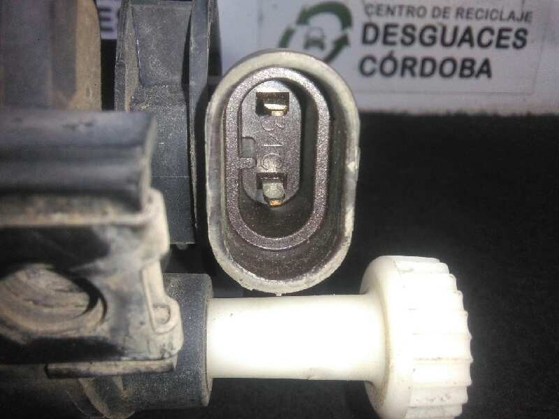 Recambio de faro antiniebla derecho para nissan almera tino (v10m) 2.2 16v turbodiesel cat referencia OEM IAM   