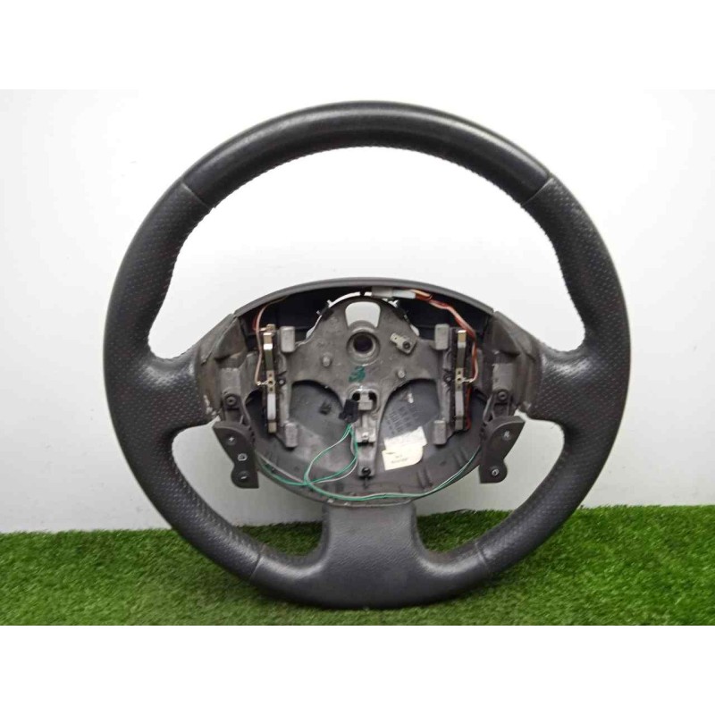 Recambio de volante para renault scenic ii 1.5 dci diesel referencia OEM IAM 8200276081 CUERO 