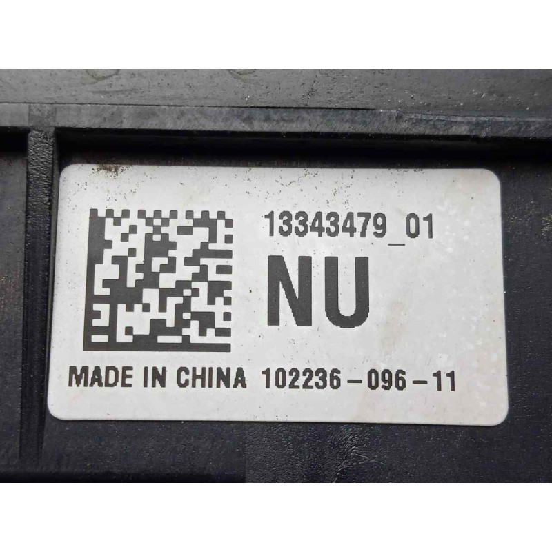 Recambio de caja reles / fusibles para opel insignia berlina 2.0 cdti cat referencia OEM IAM 1334347901-10223609611  