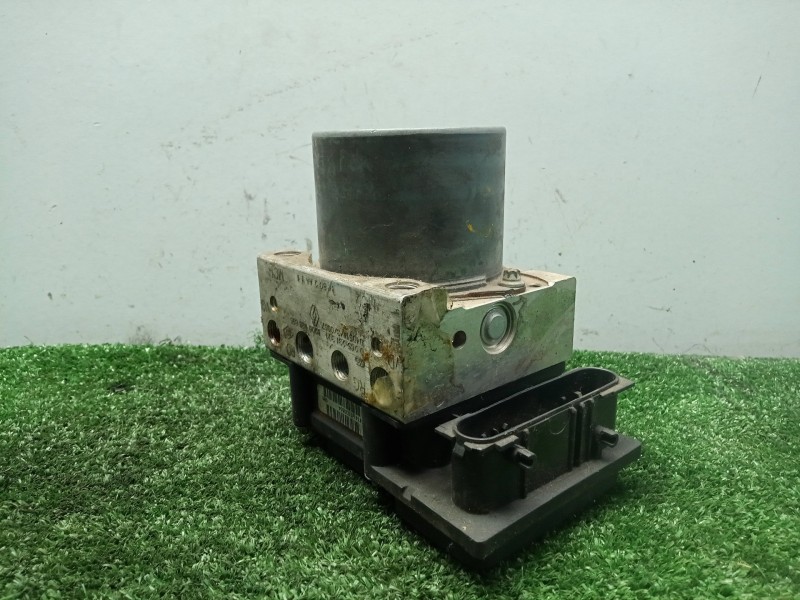 Recambio de abs para renault megane ii berlina 3p 1.5 dci diesel referencia OEM IAM 8200038695-0265800300-0265231300  