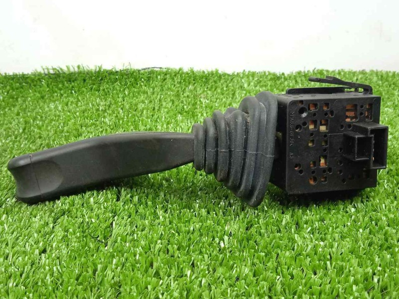 Recambio de mando limpia para opel corsa c referencia OEM IAM 09185417 4.PIN LIMPIA TRASERO