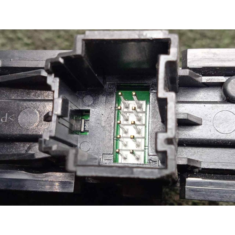 Recambio de warning para opel insignia berlina 2.0 cdti cat referencia OEM IAM 13324595  