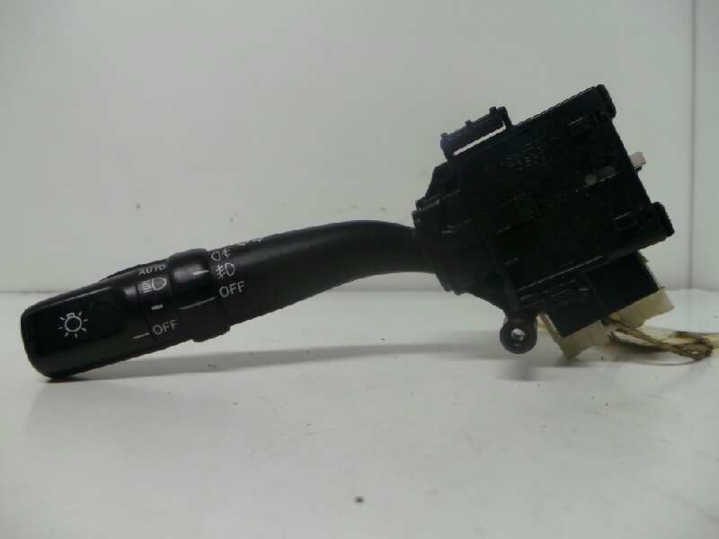 Recambio de mando intermitentes para toyota avensis berlina (t25) referencia OEM IAM 173650A-17F224-G46-05140-84140  