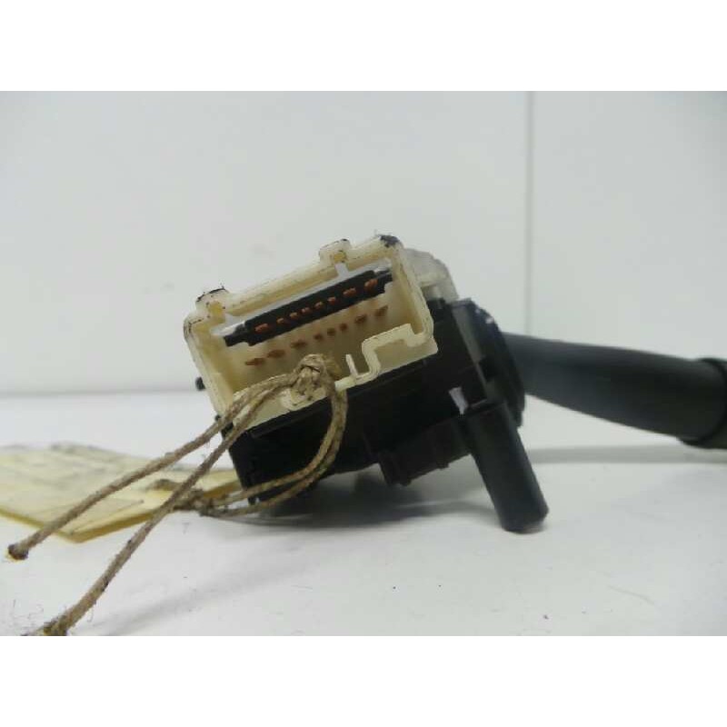 Recambio de mando intermitentes para toyota avensis berlina (t25) referencia OEM IAM 173650A-17F224-G46-05140-84140  
