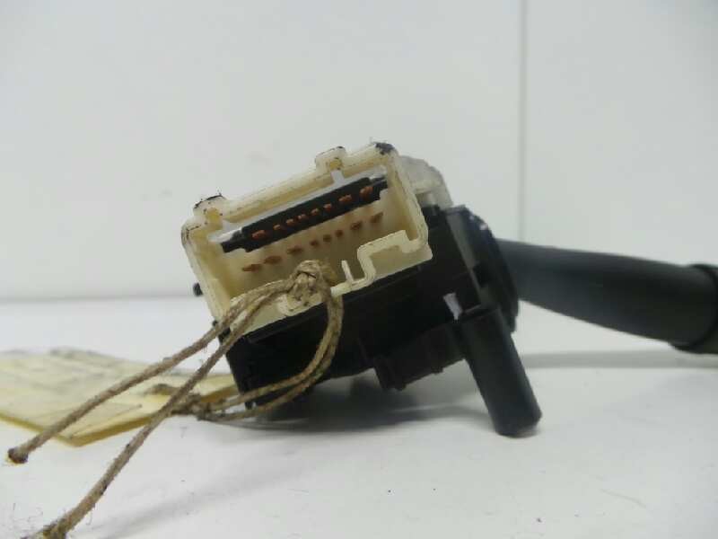Recambio de mando intermitentes para toyota avensis berlina (t25) referencia OEM IAM 173650A-17F224-G46-05140-84140  