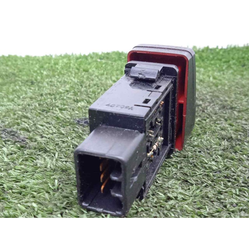 Recambio de warning para kia cerato 2.0 turbodiesel cat referencia OEM IAM SINREFERENCIA  