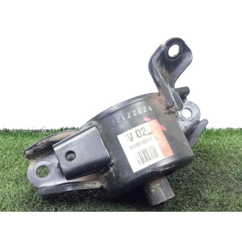 Recambio de soporte motor izquierdo para hyundai i40 cw 1.7 crdi cat referencia OEM IAM 218303Z200  