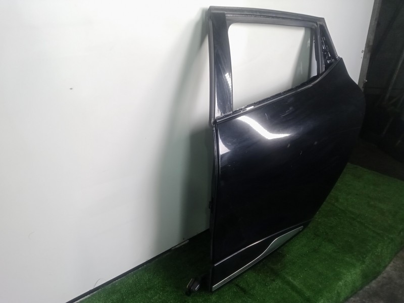 Recambio de puerta trasera izquierda para renault clio iv 1.2 16v referencia OEM IAM   