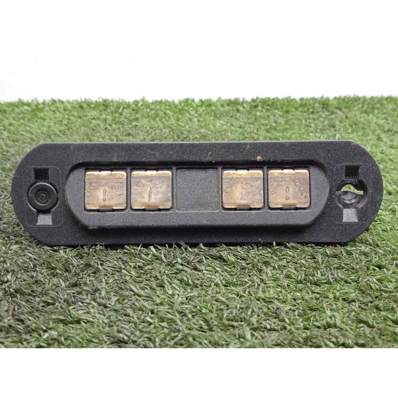 Recambio de interruptor para iveco daily furgón 2.3 diesel referencia OEM IAM 69500120 CONECTOR PUERTA TRASERA DERECHA PORTON 