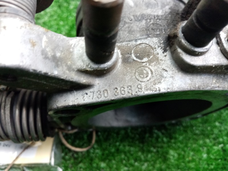 Recambio de caja mariposa para bmw serie 3 berlina (e36) 2.5 24v referencia OEM IAM 17303639  