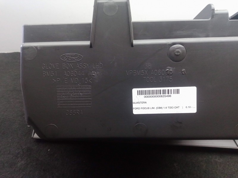 Recambio de guantera para ford focus lim. (cb8) 1.6 tdci cat referencia OEM IAM BM51A06044  