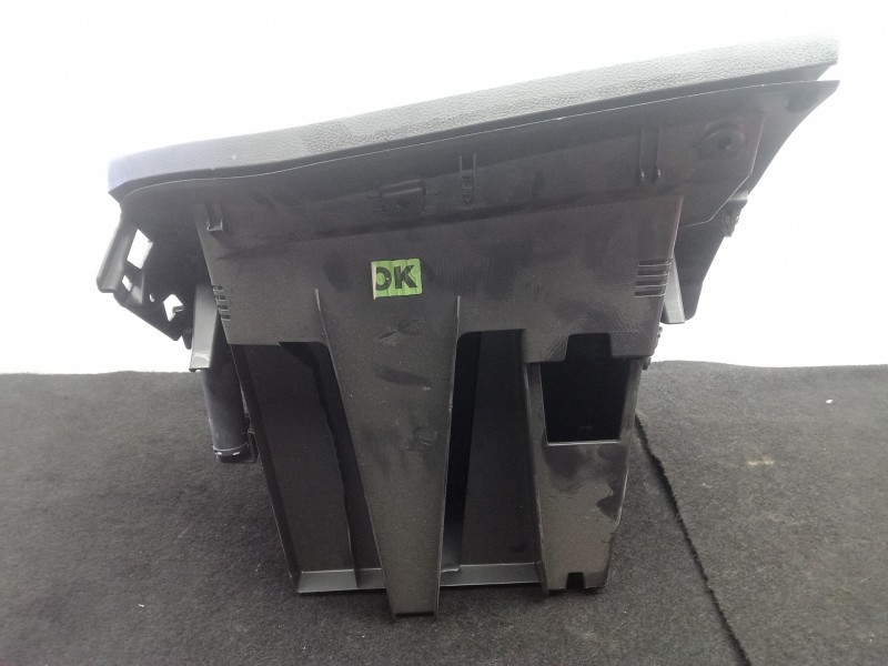 Recambio de guantera para ford focus lim. (cb8) 1.6 tdci cat referencia OEM IAM BM51A06044  